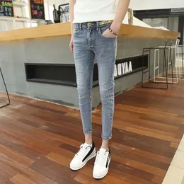 メンズパンツ卸売2023デニムソーシャルガイストレッチジーンズサマー韓国のタイトフィットカジュアルアンクルの長さの足スリム
