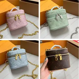 Micro Vanity El Çantası Tasarımcısı Mini Kozmetik Zincir Çantası Kadın Makyaj Kesesi Cüzdan Cüzdanları Lady 5A Omuz Crossbody Mektubu Kabartma Sacoche Dhgate M82168