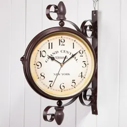 Wanduhren europäischer Stil Vintage Uhr Innovative modische doppelseitige Wanduhr 230815
