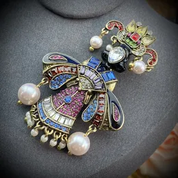 Pins Brooches Hand-Made Enamel Craft Czech Diamond Full Set With Diamond Studded Vintage Tassel Brooch 230815