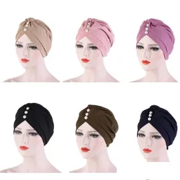 Feanie/crânio Caps Moda de cor sólida Cap para hijabs testa cruzada Cruzada Hijab de turbante muçulmano Capato com pérola Islâmica DHLCK