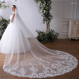 Veli da sposa molla lunghe sposa in pizzo bellissimo velo per capelli di metallo a uno strato