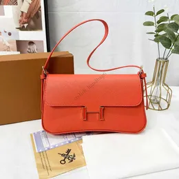 Crossbody Fashioner Designer Bag Высококачественная роскошная сумка для плеча женская сумка для плеча классическая личиная печать алфавит флип -тота