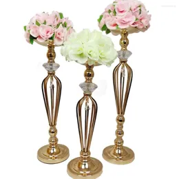 Titulares de vela 10pcs vasos rack de flor stands de decoração de casamento chumbo líder tabela de peças centrais pilar castiçal para o evento
