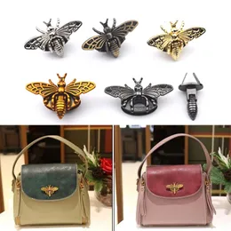 Bag Parts Accessories Metal Bee Shape Turn Lock Retro Fashion Bag Clasp Hardware for Leather Craft Bag Handbag Purse DIY Accessories 230816