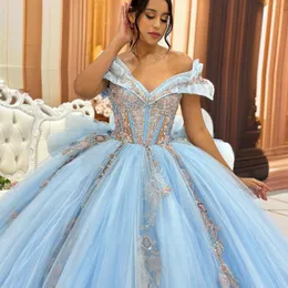 Sky Blue Quinceanera vestito dalla spalla Abito da ballo Abito da ballo APPLICA APPLICA APPLICATO GIORNI A TERETTORE Sweet 16 Party Gown Vestidos