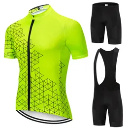 Bisiklet forması Setleri Erkekler Escent Sarı Yarış Bisiklet Giysileri Yaz MTB Bisiklet Kısa Kol Giyim Seti Hızlı Kuru 230815