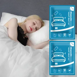 Yatak Setleri 4 PCS Tek Kullanımlık Yataklar Yatak için Taşınabilir Seyahat Seti El 1*Yatak Sayfası 1*Nevresim Kapak 2xpillowcase 230815