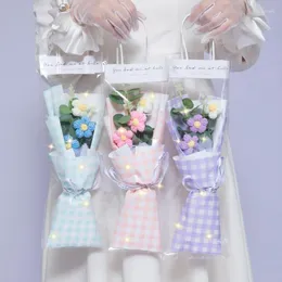 장식용 꽃 1pc LED Light String 세트 인공 꽃 우유면 손으로 니트 크로 셰 뜨개질 부케 PVC 선물 가방