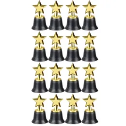 Dekorative Objekte 16pcs Kinder Plastik Gold Star Trophies Golden Colored Award Trophy für Fußball Fußball Baseball Carnival Prize Party Geschenk 230815