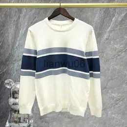 Stretti mascheri da uomo 2023 Stripe a contrasto autunnali uomini maniche lunghe maglione maglione maglione per maglione social abiti da streetwear abbigliamento Erkek Kazak J230806