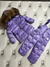 Meninas meninos inverno dois conjuntos de peças para baixo casacos com calças suspender moda quente trench à prova de vento casaco menina menino conjunto roupas de grife