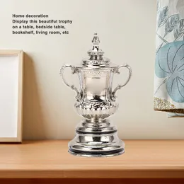 Dekorative Objekte Figuren Football Trophy Cup Model High Simulation Metal League Ornamente Dekor 230815