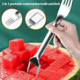 2 su 1 forcella di anguria portatile Slicer slicer multiuso a pinza a pinna coltello da cucina in acciaio inossidabile forchetta da taglio della frutta da frutta