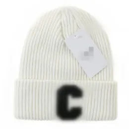 Cappello a maglia unisex di Luxury BEADIE NUOVO TAPPIO DI MANTURA SPORT CLASSICHE SPORTS CAPSE DOME DONNE CASUALE CASUALE OUTDOOR 11 COLORI BEANIE C9