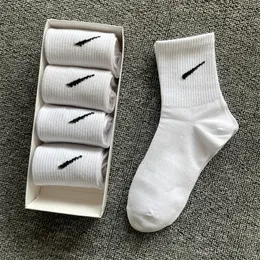 Designer Men's and Women's socks Five pairs of stylish sports letter N printed socks embroidered pure cotton breathable and box
