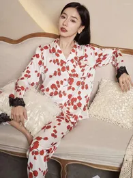 Moda -sono feminina Crlaydk 20233 Mulheres de mola pijamas Conjunto de pintura de renda estampada de flores Botão de seda de seda