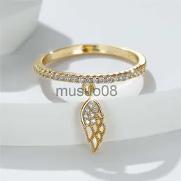 Band Rings White Zircon Small Round Stone Ring Ring Vintage Gold Silver Color Wedding Wedding Wings Wing Pinging Rings for Women Jewelry Jewelry J230817