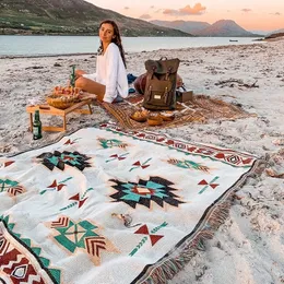 Koce etniczne bohemijskie koce meksykańskie Outdoor plażowy koc piknik pasiastki boho lniane koce łóżka kratą maty sofy maty podróży Rug frędzle 230816