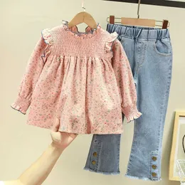 Kläder sätter barnkläder Spring Autumn New Floral Cute Baby Shirt +Denim Bell Bottom Jeans Pants Casual Sweet Girls Clothes Suit