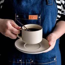 Tazze di piattini in ceramica tazza di caffè opaco per la casa set da tè retrò per camera