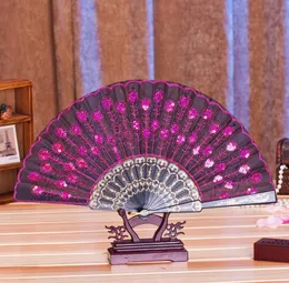 Chinesische klassische Tanzklappfanfächer favor elegant farbenfrohe gestickte Blumen Pfauenmuster Pailletten weibliche Kunststoff Handheld Fans Geschenke Hochzeit SN5264