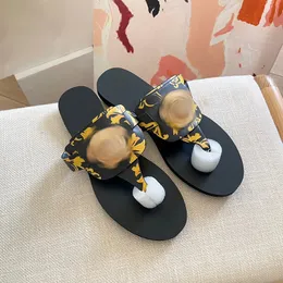 2023 vintage kabartmalı katır kama sandal kadın erkekler rahat ayakkabı kutu seyahat sıkma terlik yaz açık slaytlar deri deri lüks tasarımcı düz topuk flop