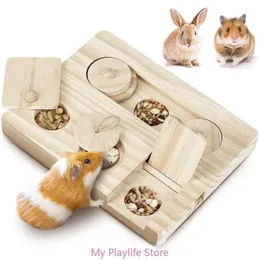 Kleine Tierversorgungen Haustier Hamster Futterfutterspielzeug Holzpuzzlespiel Fütterungsbrett für Kaninchen Meerschweinchen Chinchillas Treats Spender 230816