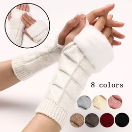 Fünf Finger Handschuhe Feste Farben Pelzige Ärmel Winter warmes Strickarmärmel Frauen Plüsch Kunstpelz Strickfinger -Handschuhe Kleidung Accessoires 230816