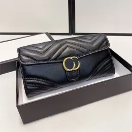 2023 Novos cartões de luxo, titulares de cartões de luxo Mulher masculina longa carteira de carteira mini bolsa de bolsa bolsas de embreagem de couro genuíno top de letra de ouro