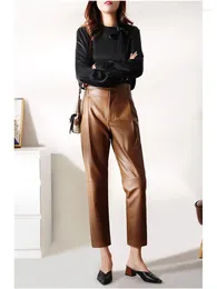 Calça feminina feminina feminina de couro genuíno casual 2023 coreana elástica da cintura alta prejudicar as calças de streetwear de luxo feminino