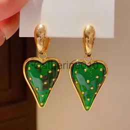 Charm Retro Exaggerated Baroque Love Strawberry Women's Earrings 2023 Fashion New Fruit Series Leisure Holiday Jewelry Ear Accessories J230817