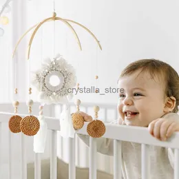 Berros de bebê brinquedos de chocolate de 0 a 12 meses de madeira recém-nascida boêmio de camp sino de campainha pendurada brinquedos de suporte de cama de bebê brindes HKD230817