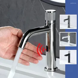 Banyo Lavabo muslukları Tapware Akıllı Washbasin Musluk ile Kızılötesi Hareket Sensörü Otomatik Beyaz Soğuk Su Musluk Dokunsuz