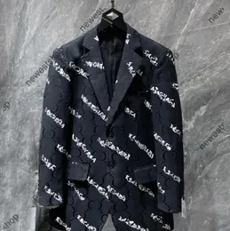 24SSデザイナーメンズスーツブレザーラグジュアリーウエスタンスタイルの小さなスーツジャケット男性コラボレーティブエディションコートレディースミッドレングススーツコート特大ジャケット