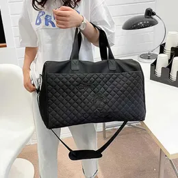 Designer Channel Cc Travel Bag New Fashion Cyber Fitness Bag Travel Trend Western-style Shoulder Bag Women's Bag Wallet Round Bag