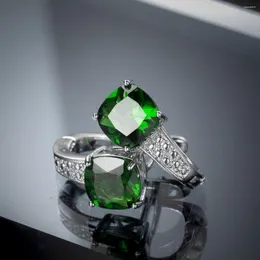 Bolzenohrringe Luxus Einfacher vier Klauenquadratische Kristallohrstifte Trend Exquisites Lady Inlay Green Zirkon Ohrring Grace Braut Engagement