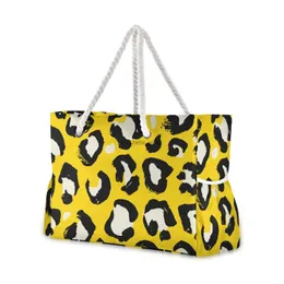 Totes Designer Brand Women's Tote Bag axelväskor stor kapacitet strandväska kvinnlig handväska högkvalitativ nylon leopard shoppingväska hkd230818