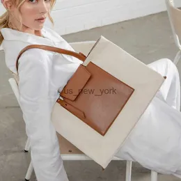 Totes Mediow Tote Bag for Women Luxury Designer Handväska och underarmsäck 2022 Ny brittisk stilduk med PU -läder axelväskor HKD230818