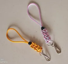 Costura de beisebol colecionável Design de chaveiro chave de anel de anel chaves de couro chaves de beisebol de softball Keychain para Lady Bag Decorate pendente branco amarelo