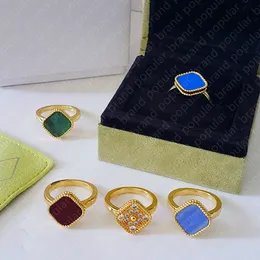 Anéis de designer clássicos de alta qualidade 4/quatro folhas anel de trevo moda anéis femininos Mãe dos anéis de pérola tamanho 5-9