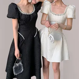 Basic Casual Dresses JSXDHK Luxury Diamonds Square Collar Dress Chic Fashion Summer Women Jacquard Puff Short Sleeve Party Mini Ladies 230817
