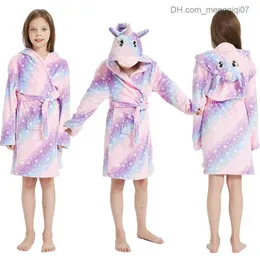 Handtücher Roben Vorschule Mädchen Pajamas Einhorn Kinderpyjamas Winter Kinderkleidung Badezimmer Flanell Baby Girls Kapuze -Cartoon Tiertücher Z230819