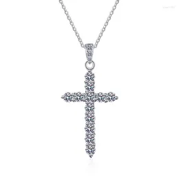 Łańcuchy WZ00750 LEFEI moda luksusowy klasyczny diamentowy kolor d moissanite cross Naszyjnik Kobiety Prawdziwa 925 Srebrna biżuteria imprezowa