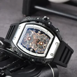 Trendy horloge voor heren Quartz-beweging Merk wistwatch Rubberen band Zakelijk Sport Transparant Horloges spiegelbatterij Herencadeau