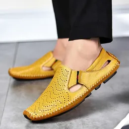 Sandaler Märke 2023 Men Fashion Leather Plus Size 45 46 47 Casual Slip-On Summer Shoes 5 Colors 38-47