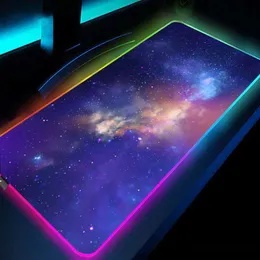 Muskuddar handled stort kontor RGB LED MUS PAD MAT Space Universe Gaming Mousepad Keyboard Comput Anime Desk Mat för R230823