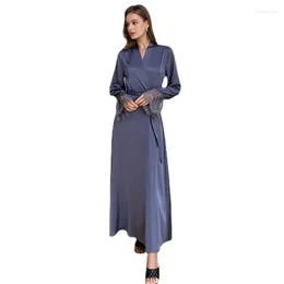 Kvinnors sömnkläder Summer Thin Satin Ice Silk Pyjamas spets sömmar franska eleganta rygglösa hemkläder för kvinnor