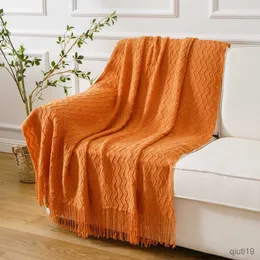 Coperte gettano copertura a maglia leggera a maglia leggera con i tiri di nappe per il divano Halloween Home Decorative R230819