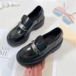 Luxury Dress Shoes Designer Women Black Leather Shoes Platform Sneakers Classic Cowhide Loafers Trainers